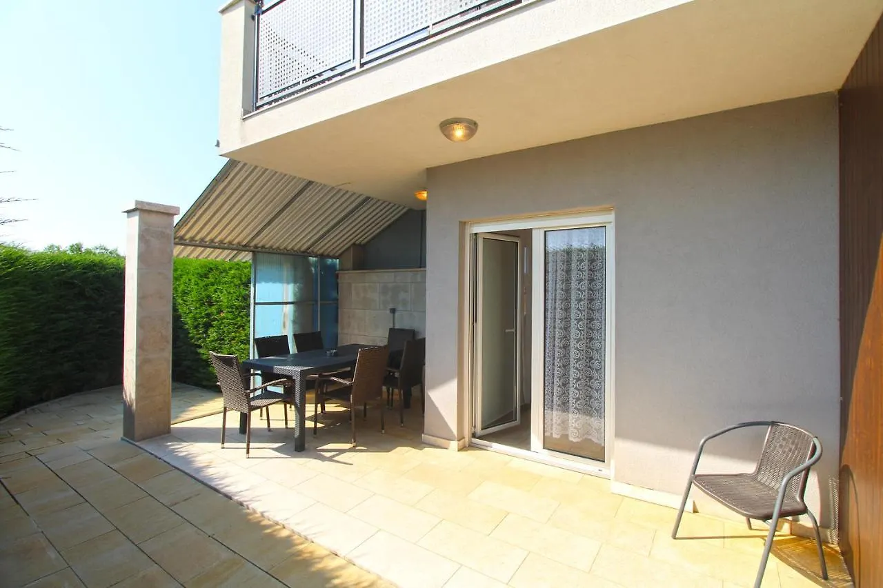 House Volme 2255 Villa Banjole 0*,  Croatia