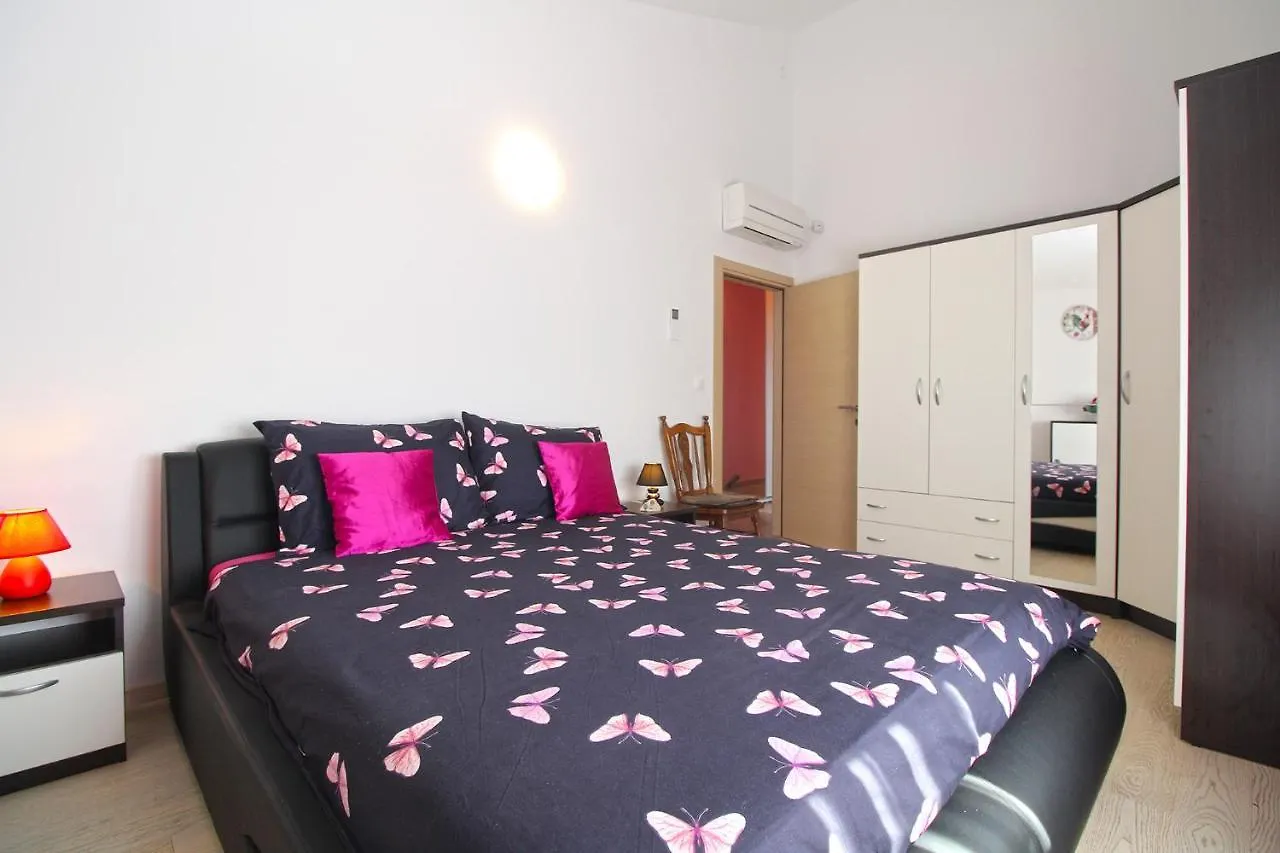 House Volme 2255 Villa Banjole Croatia