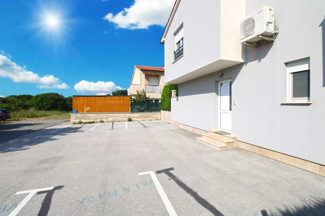 House Volme 2255 Villa Banjole 0*,  Croatia